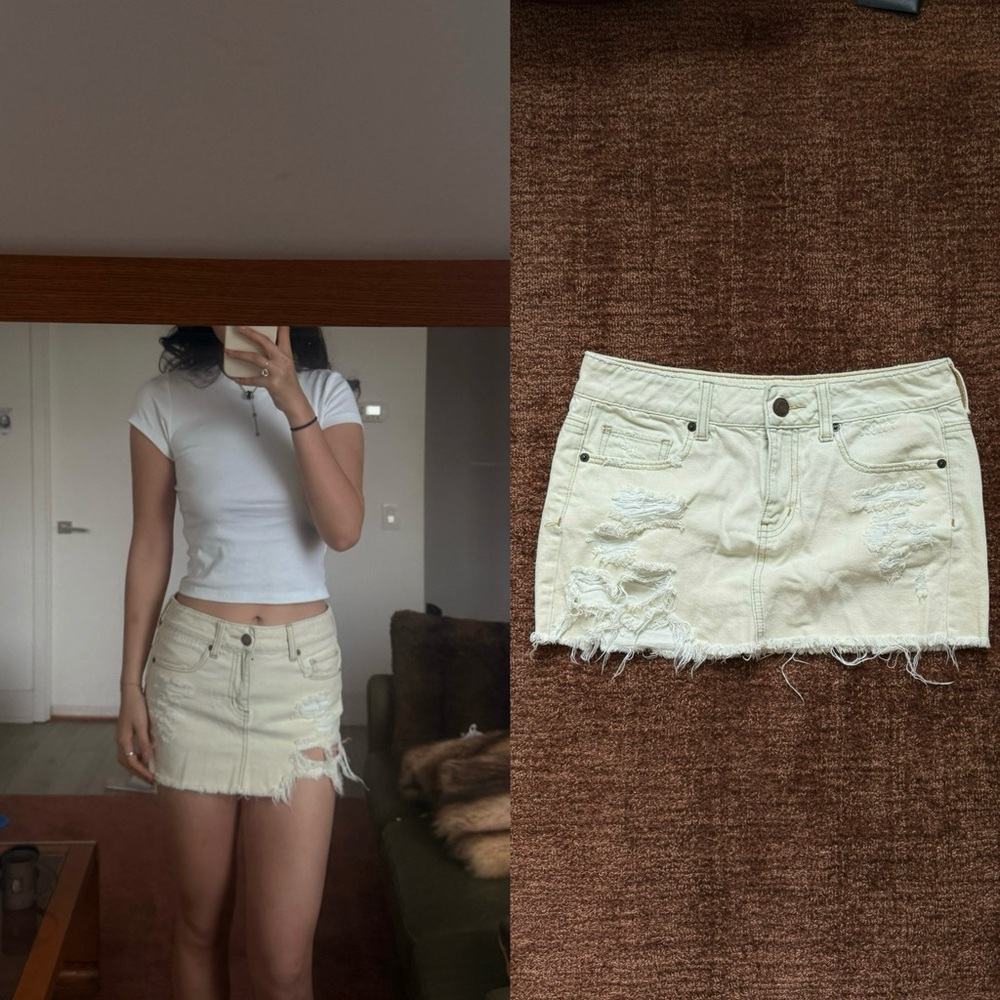 American Eagle White Denim Mini Skirt Size 4